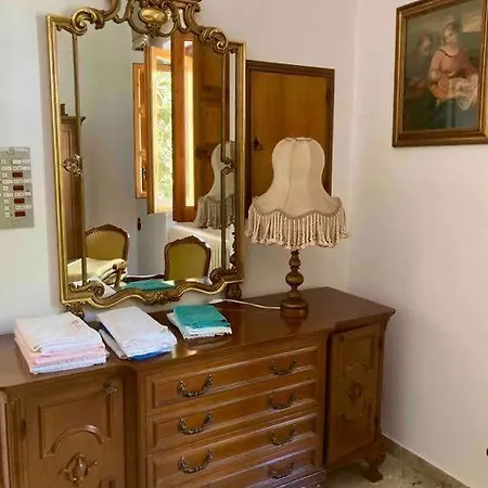 In Citta Con Parcheggio E Patio Apartment *