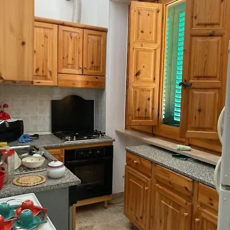 In Citta Con Parcheggio E Patio Apartment *